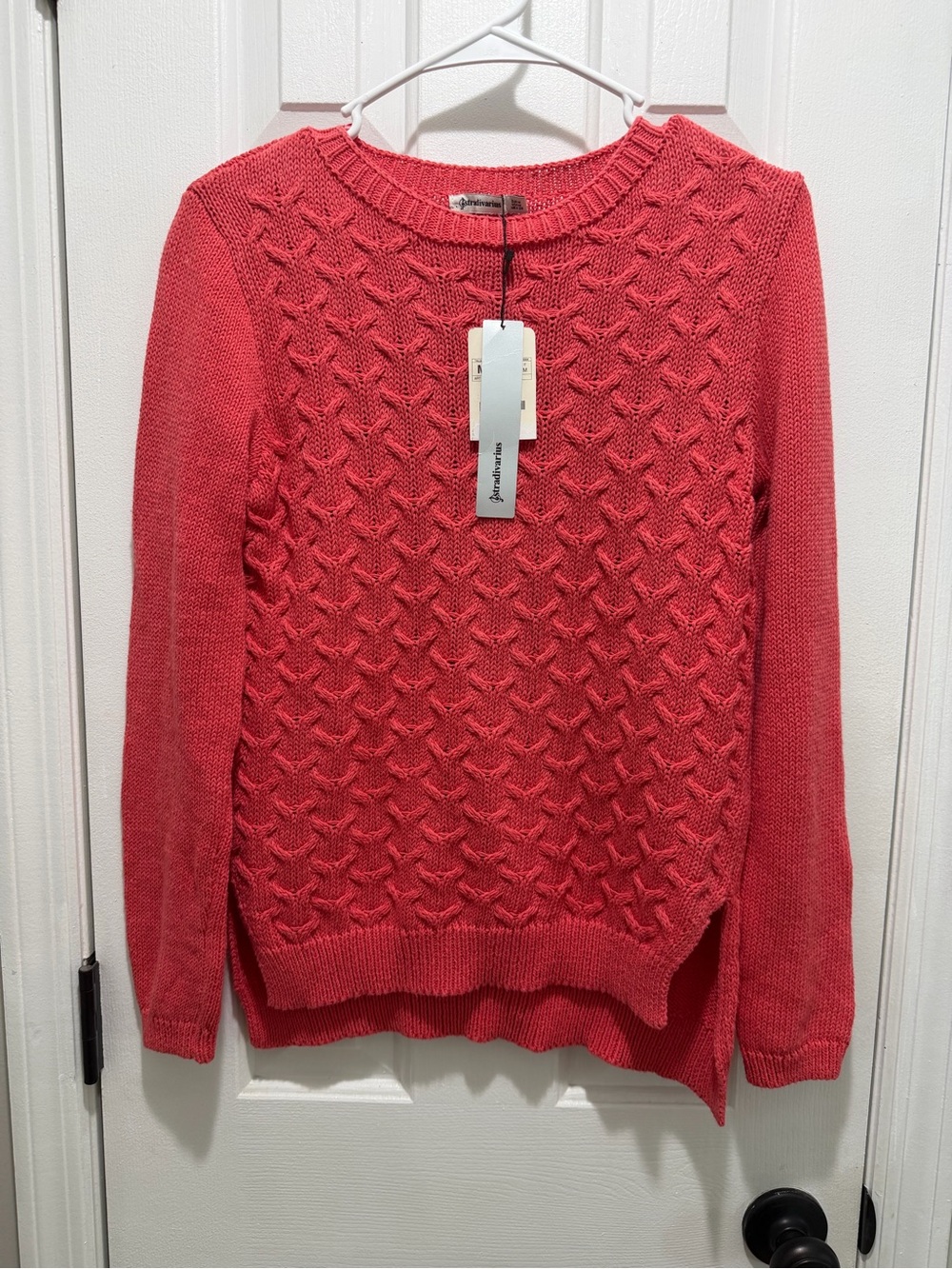 Stradivarius Coral Cable-Knit Crewneck Sweater